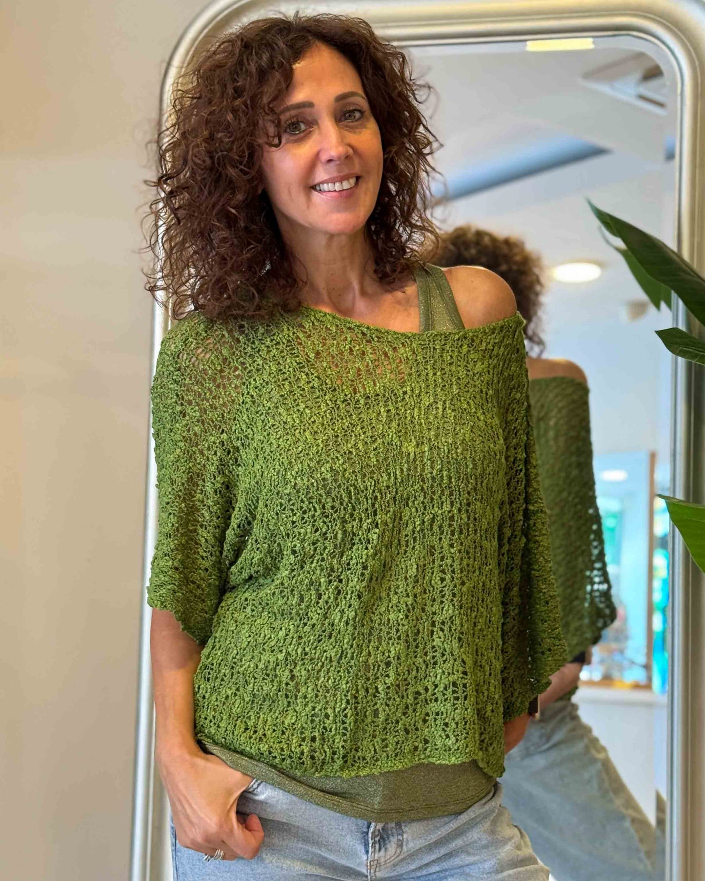 Top Anastasia Olive