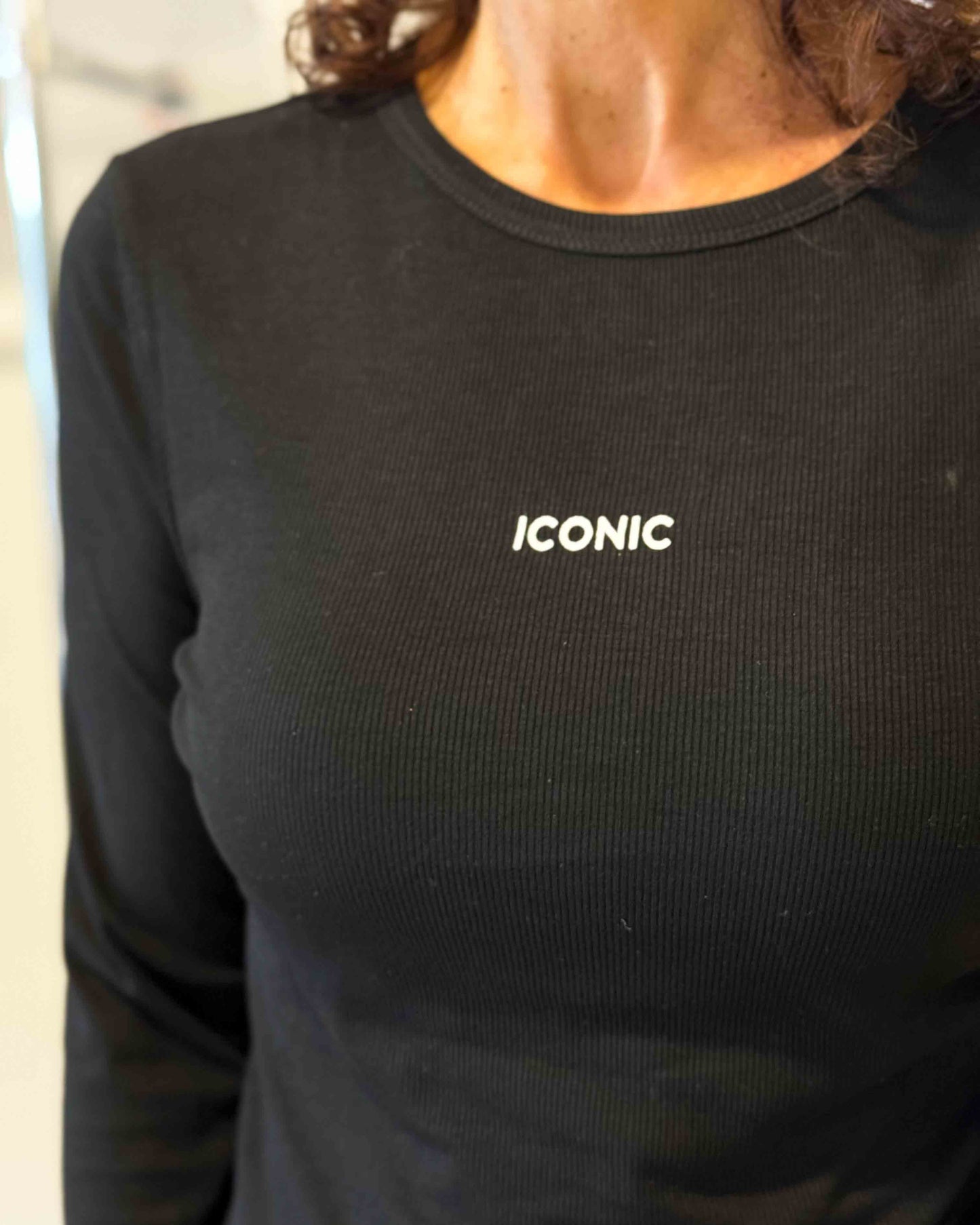 Ambika Longsleeve Iconic Zwart