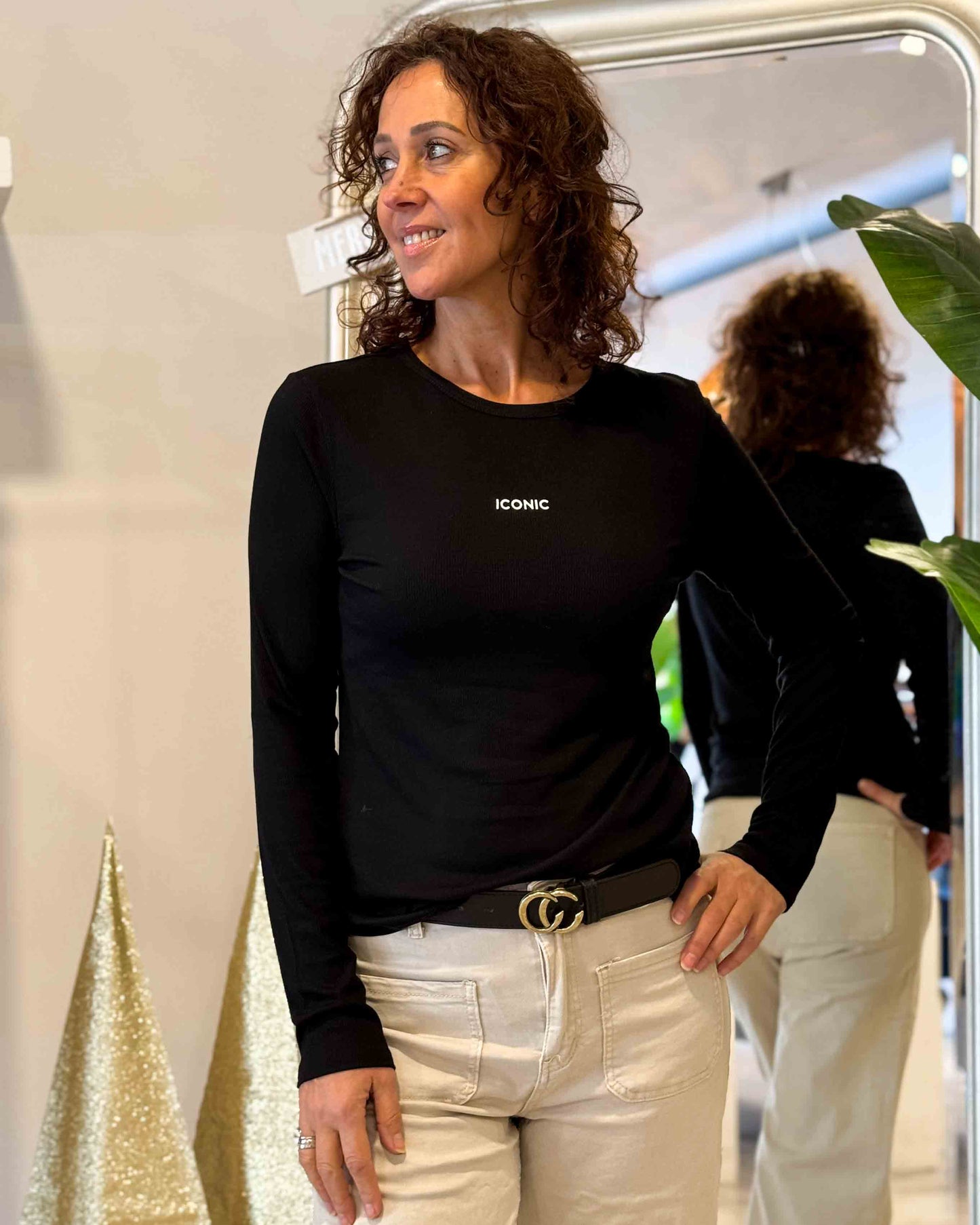 Ambika Longsleeve Iconic Zwart