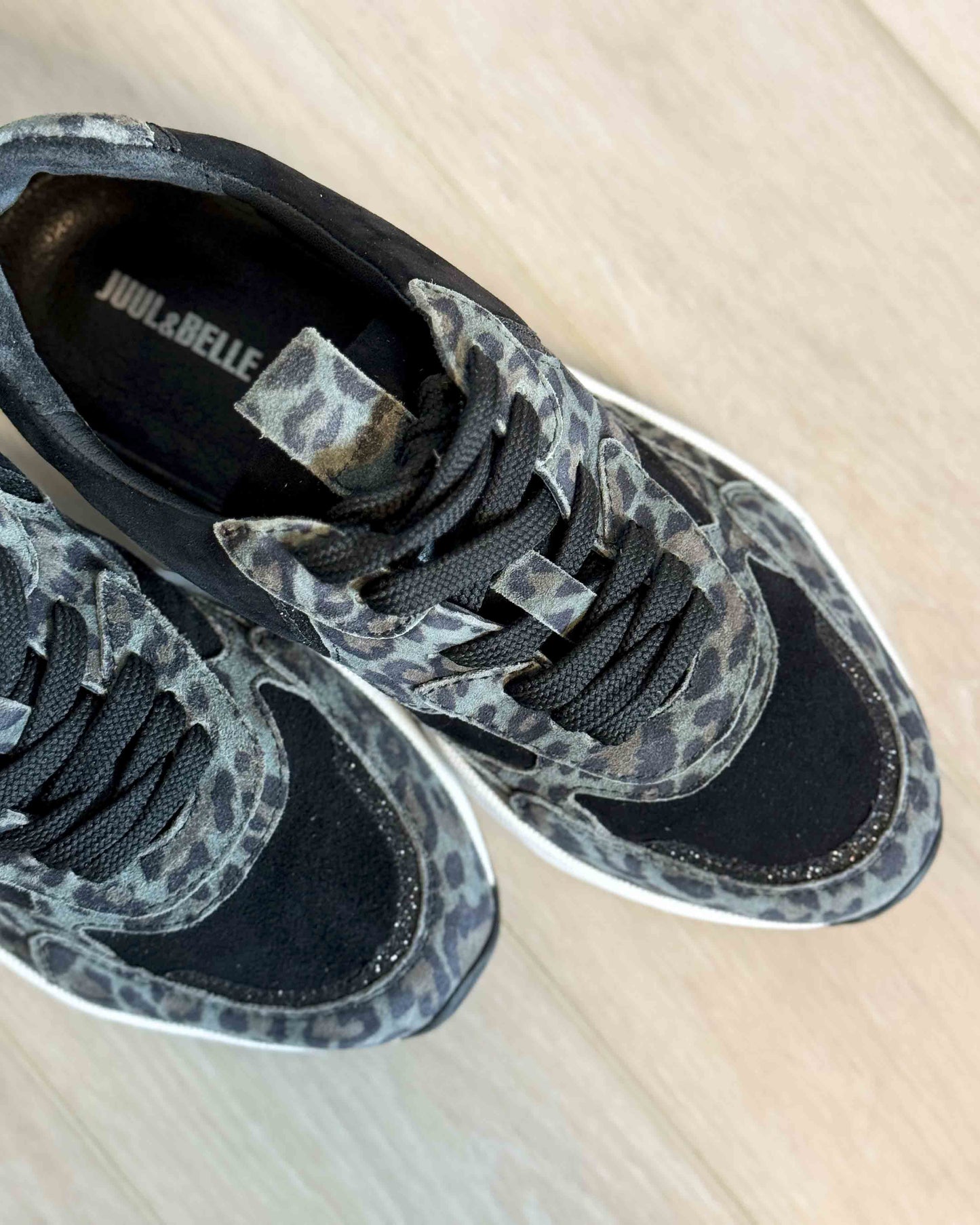 Juul & Belle Sneaker Capri Olive Leopard